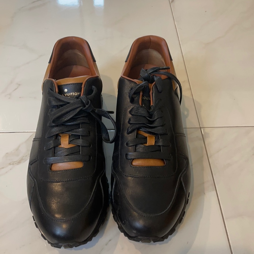 Louis Vuitton size 8 42 in Europe worn 5 times